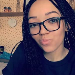 Meet your Posher, Tara